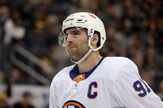 Mar 3, 2018; Pittsburgh, PA, USA; New York Islanders center John Tavares (91) looks on against the Pittsburgh Penguins during the third period at PPG PAINTS Arena. The Penguins won 3-2 in overtime. Mandatory Credit: Charles LeClaire-USA TODAY Sports