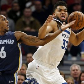 NBA: Memphis Grizzlies at Minnesota Timberwolves