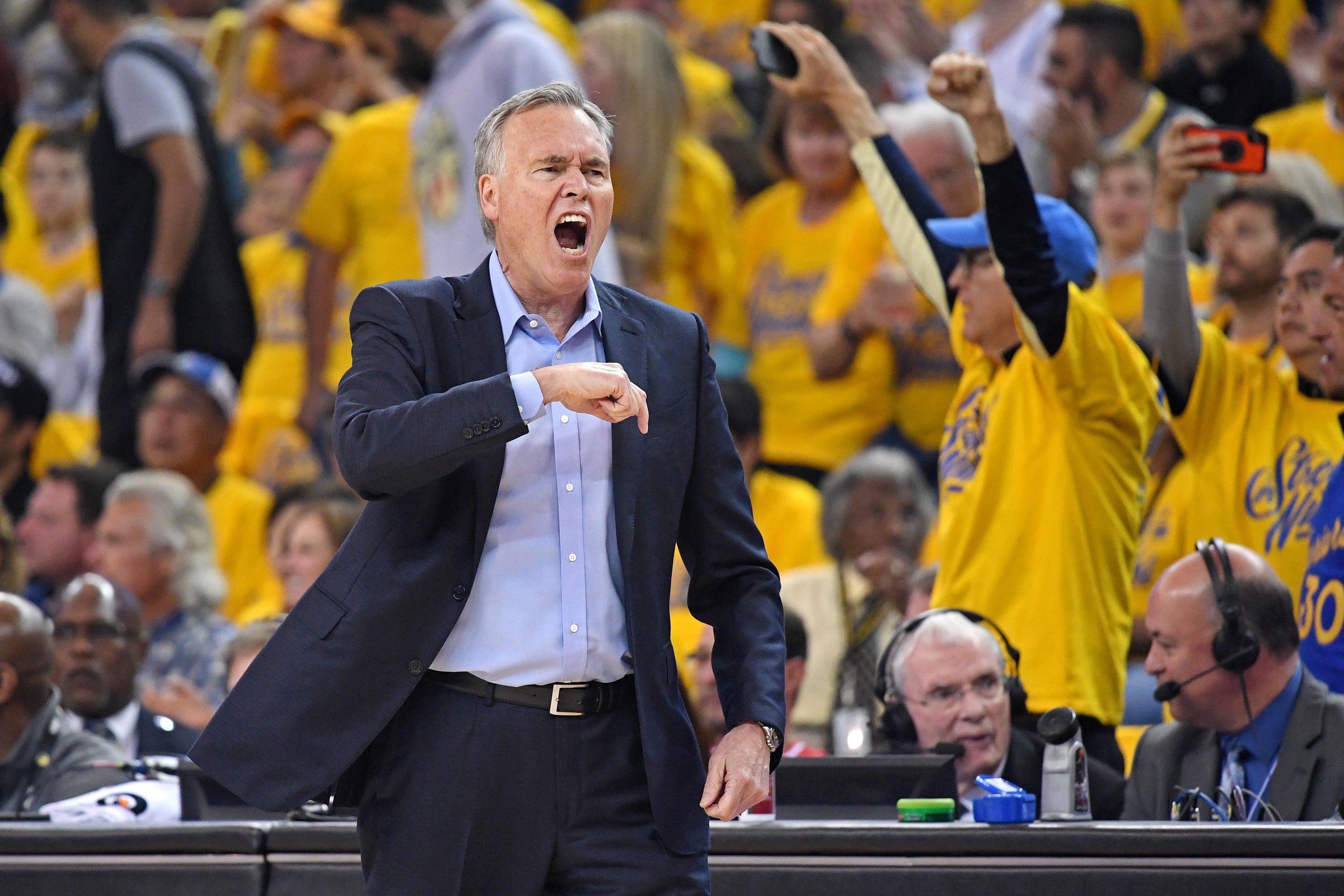 NBA: Playoffs-Houston Rockets at Golden State Warriors
