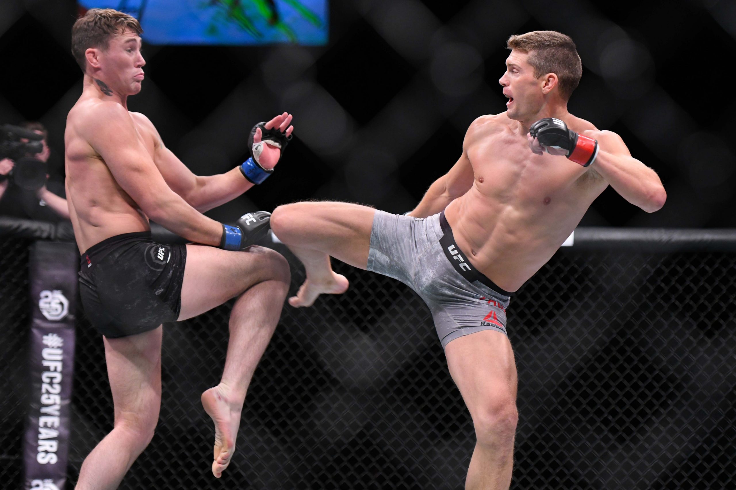 stephen thompson kicks darren till