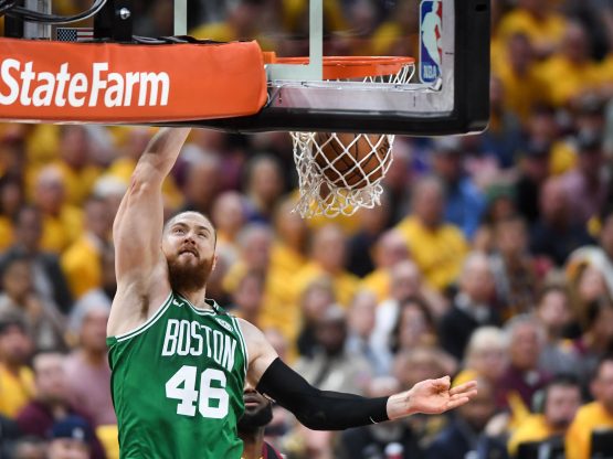 ARON BAYNES