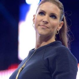 Stephanie-McMahon-800x400