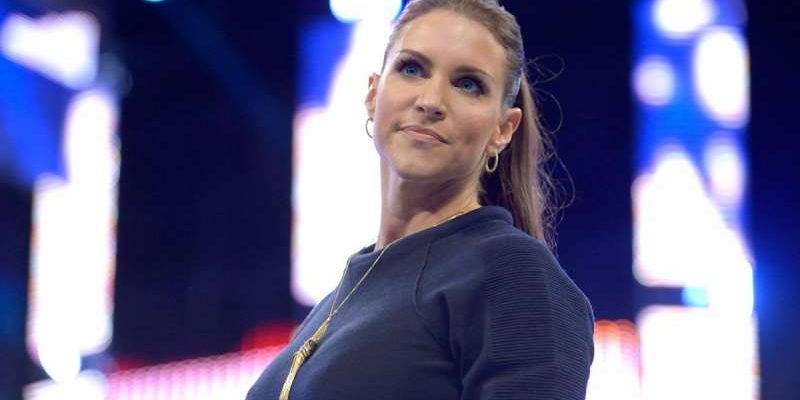 Stephanie-McMahon-800x400