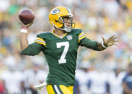 NFL: Tennessee Titans at Green Bay Packers