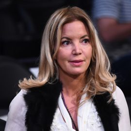 Jeanie Buss, Lakers