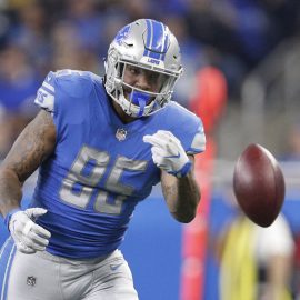 NFL: Green Bay Packers at Detroit Lions