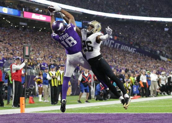 NFL: NFC Divisional Playoff-New Orleans Saints at Minnesota Vikings