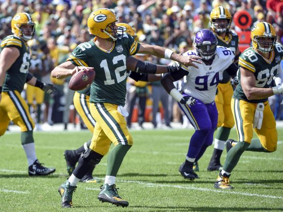 NFL: Minnesota Vikings at Green Bay Packers