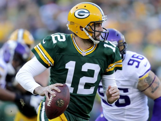 NFL: Minnesota Vikings at Green Bay Packers