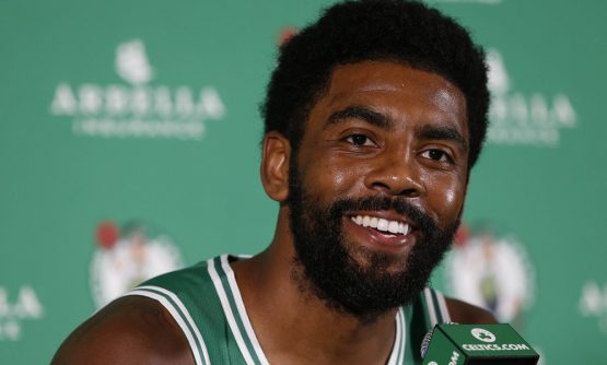 Kyrie_smile