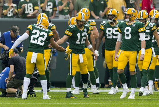 NFL: Minnesota Vikings at Green Bay Packers