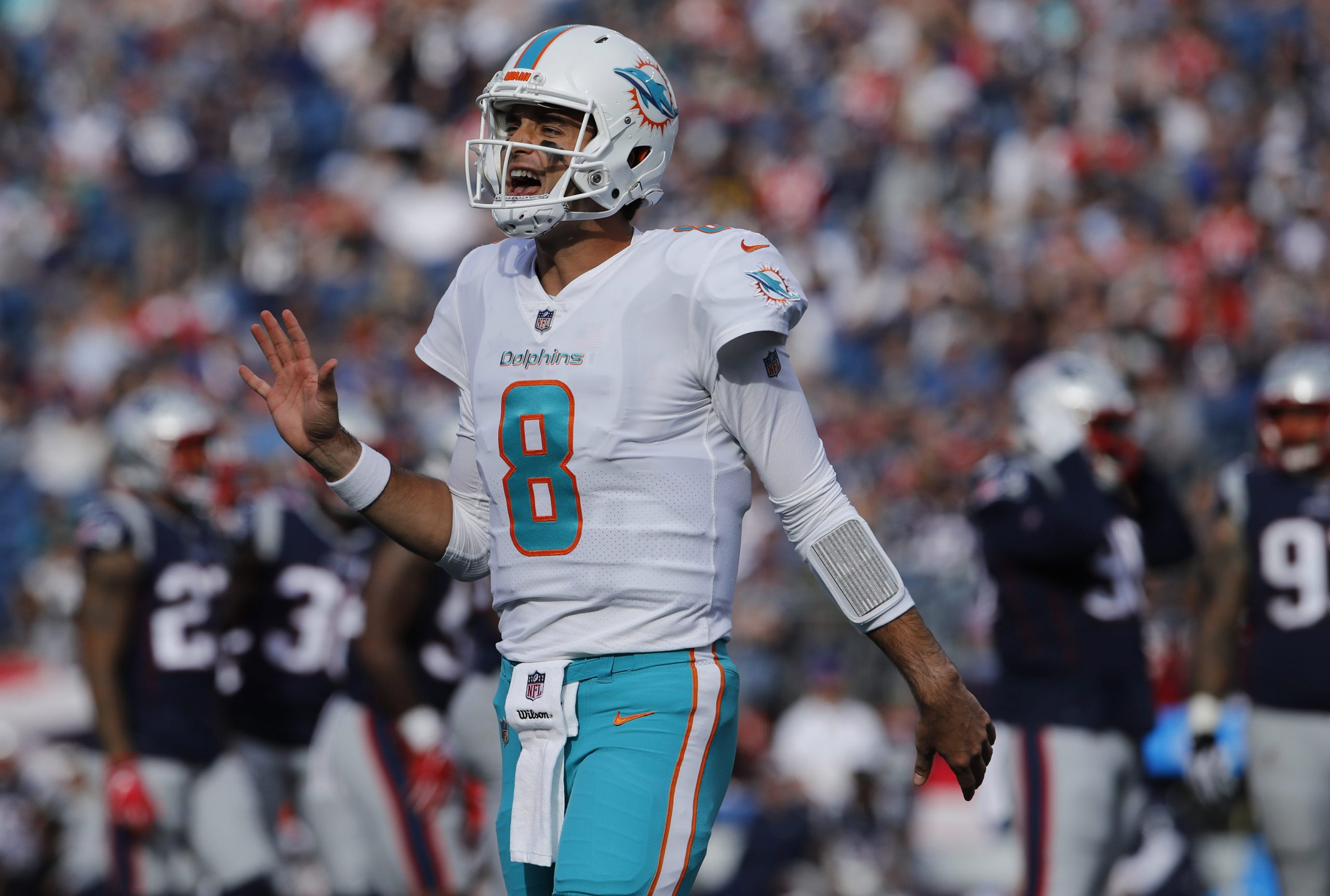 NFL: Miami Dolphins at New England Patriots