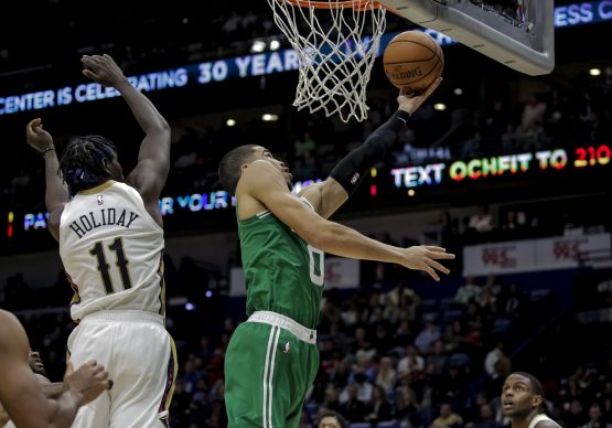 tatum layup vs new orleans