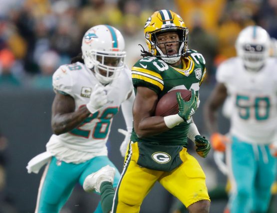 NFL: Miami Dolphins at Green Bay Packers