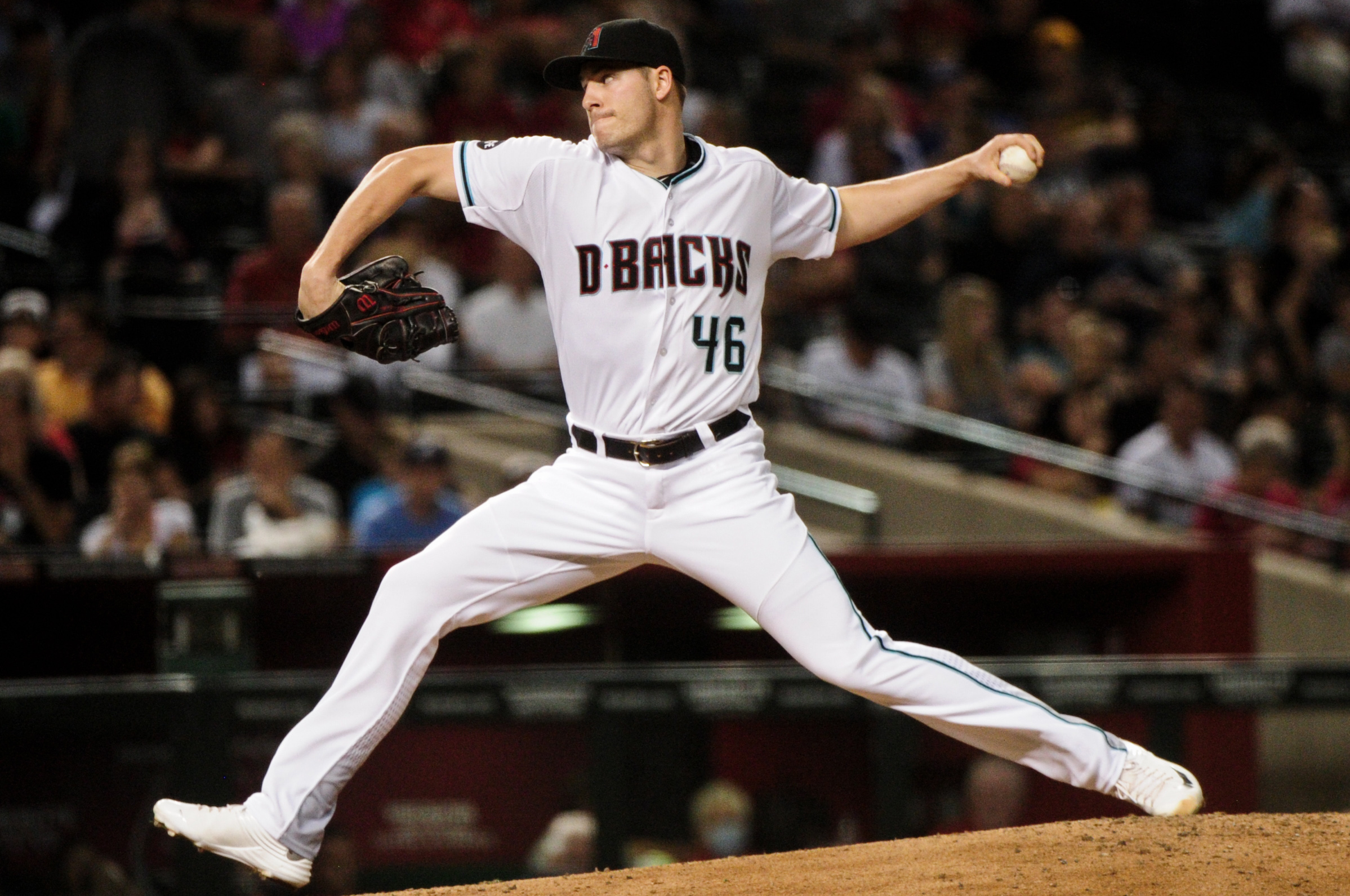 9578812-mlb-san-diego-padres-at-arizona-diamondbacks