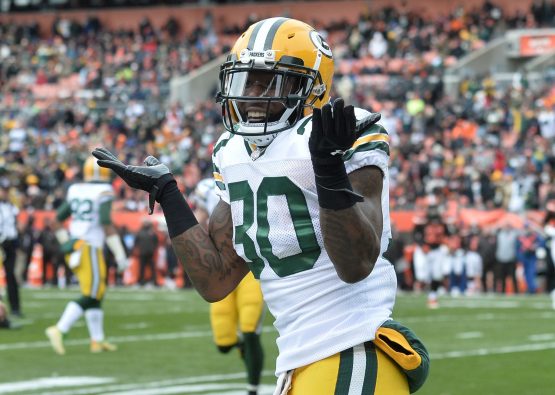 NFL: Green Bay Packers at Cleveland Browns