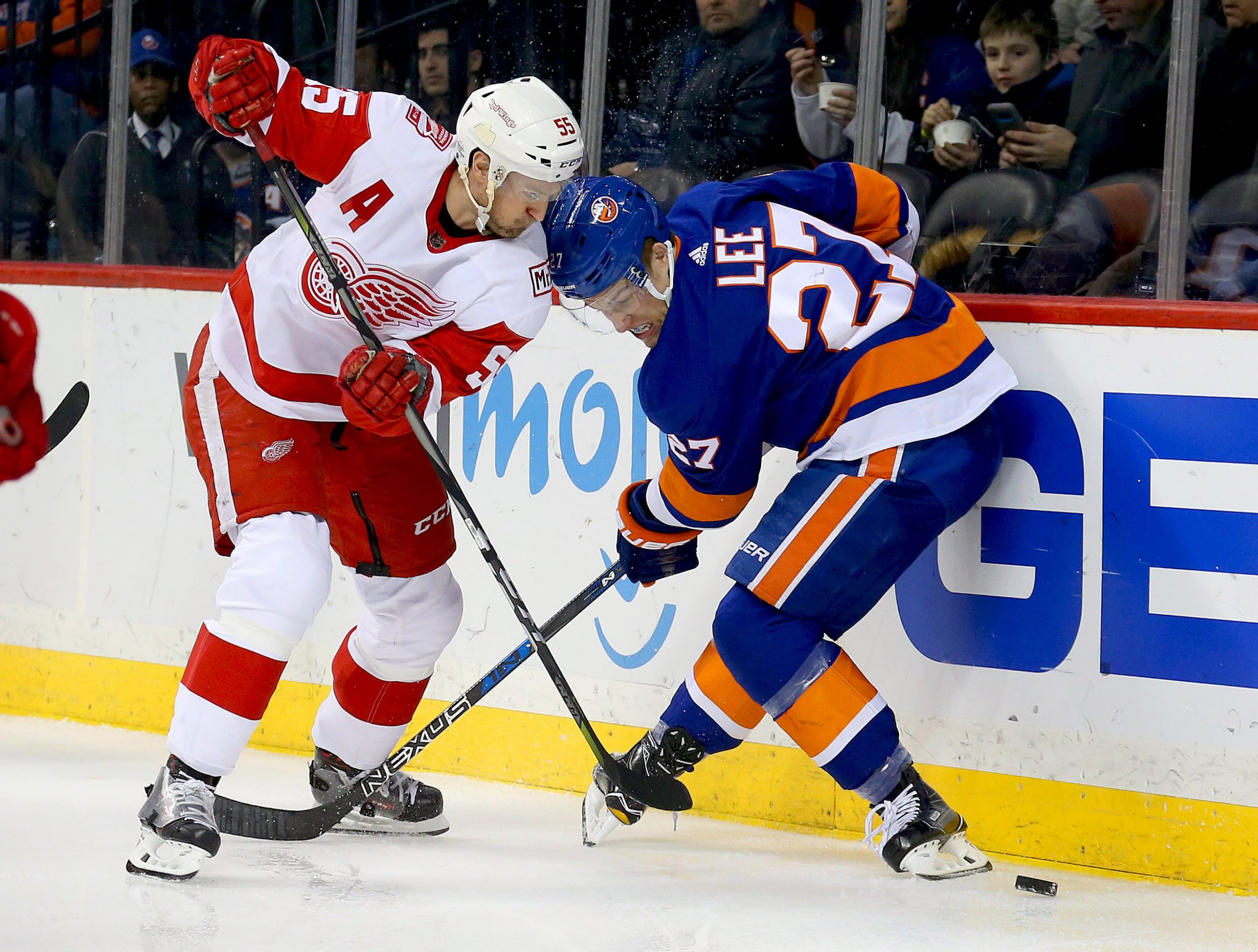NHL: Detroit Red Wings at New York Islanders