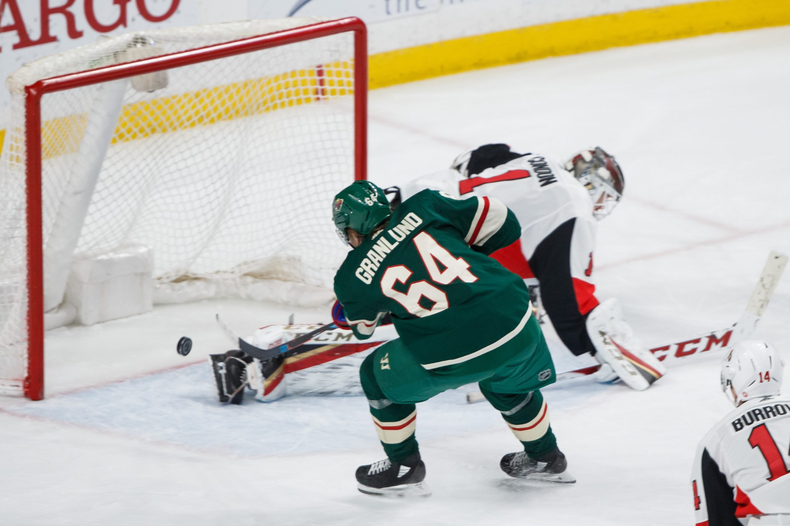 NHL: Ottawa Senators at Minnesota Wild