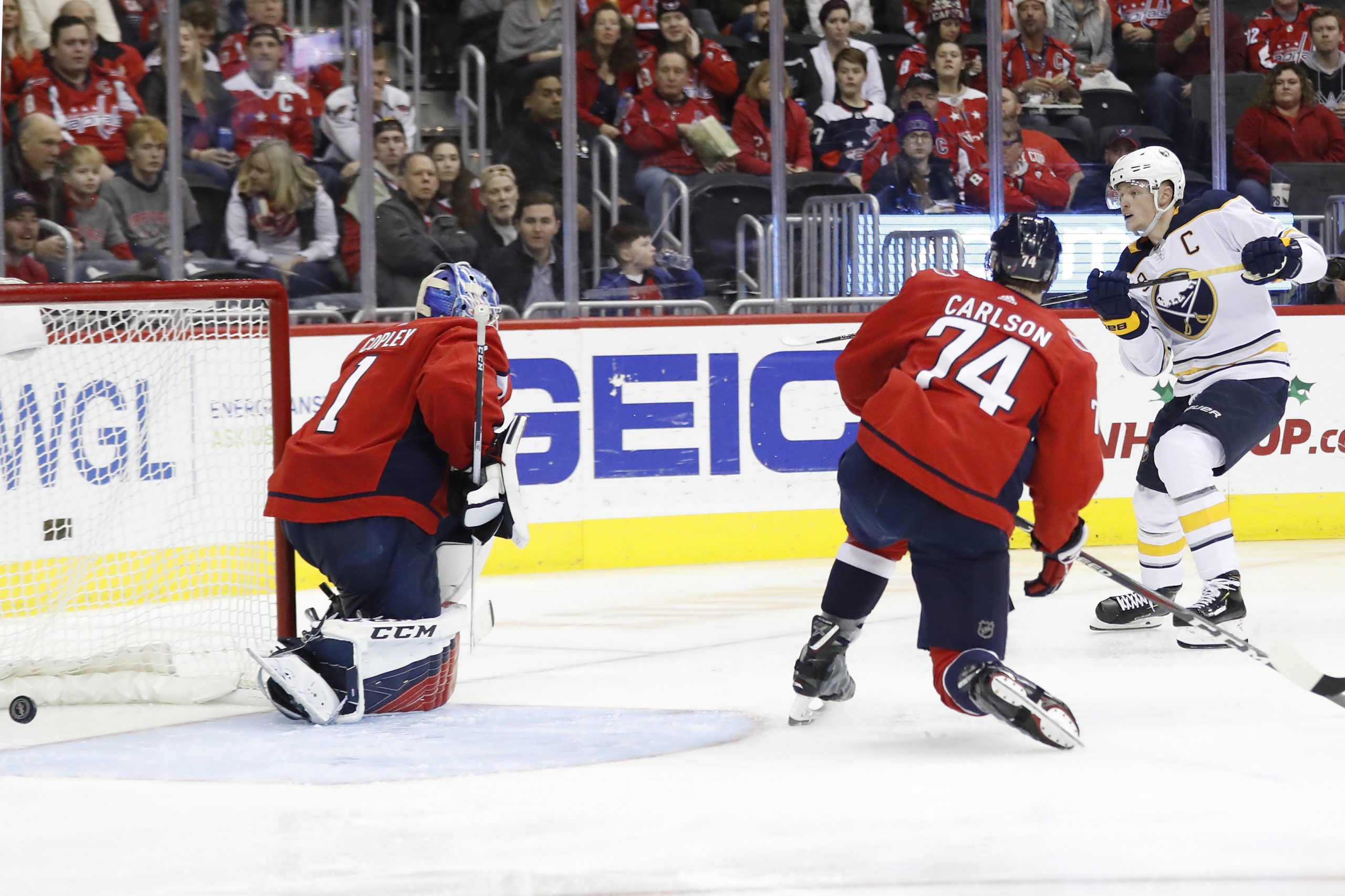 NHL: Buffalo Sabres at Washington Capitals