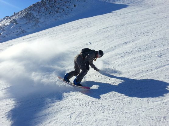 snowboard-227541_1920