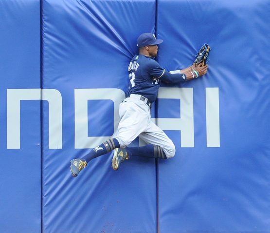 MLB: Milwaukee Brewers at Pittsburgh Pirates