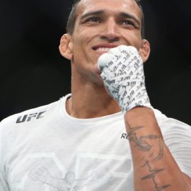 charles oliveira