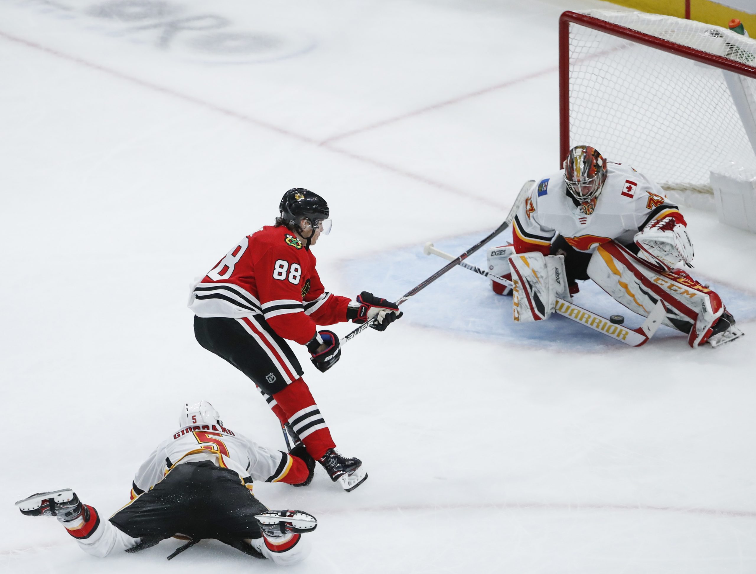 NHL: Calgary Flames at Chicago Blackhawks
