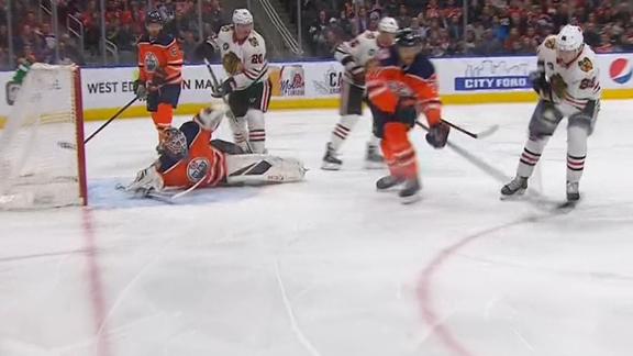 dm_190206_nhl_blackhawks_kane_goal