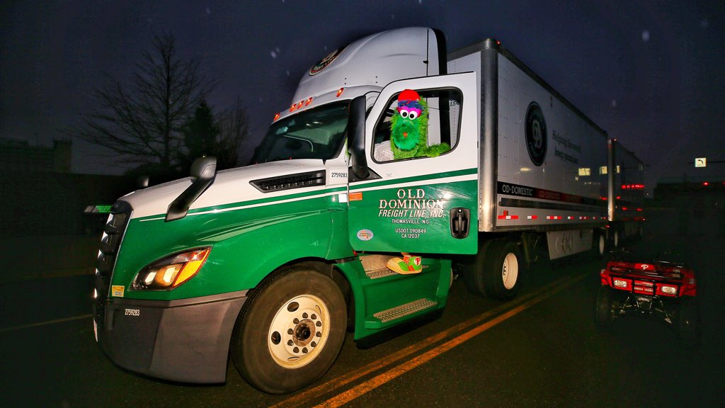 phillies-truck-day-2019