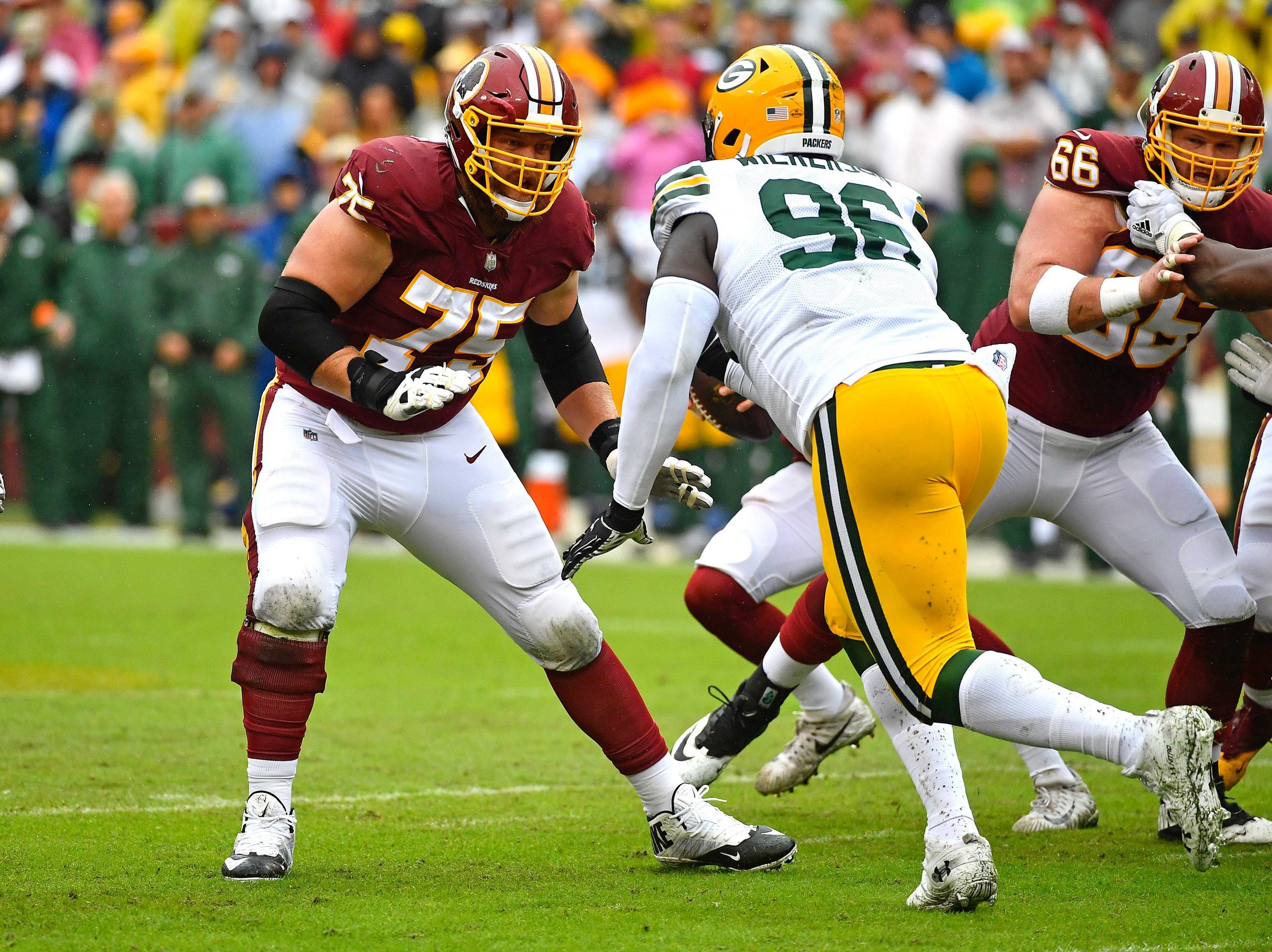 NFL: Green Bay Packers at Washington Redskins