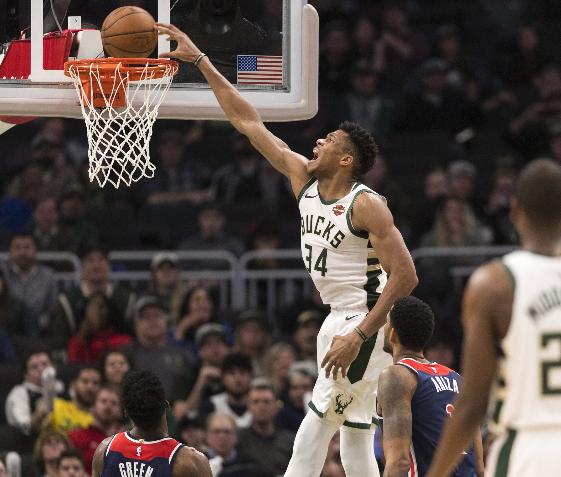 giannis antetokounmpo