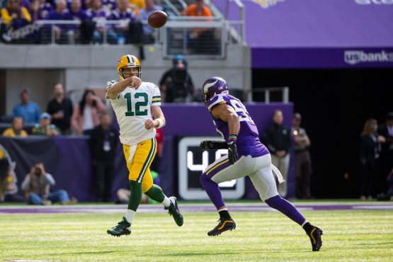NFL: Green Bay Packers at Minnesota Vikings