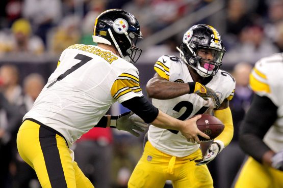 NFL: Pittsburgh Steelers at Houston Texans