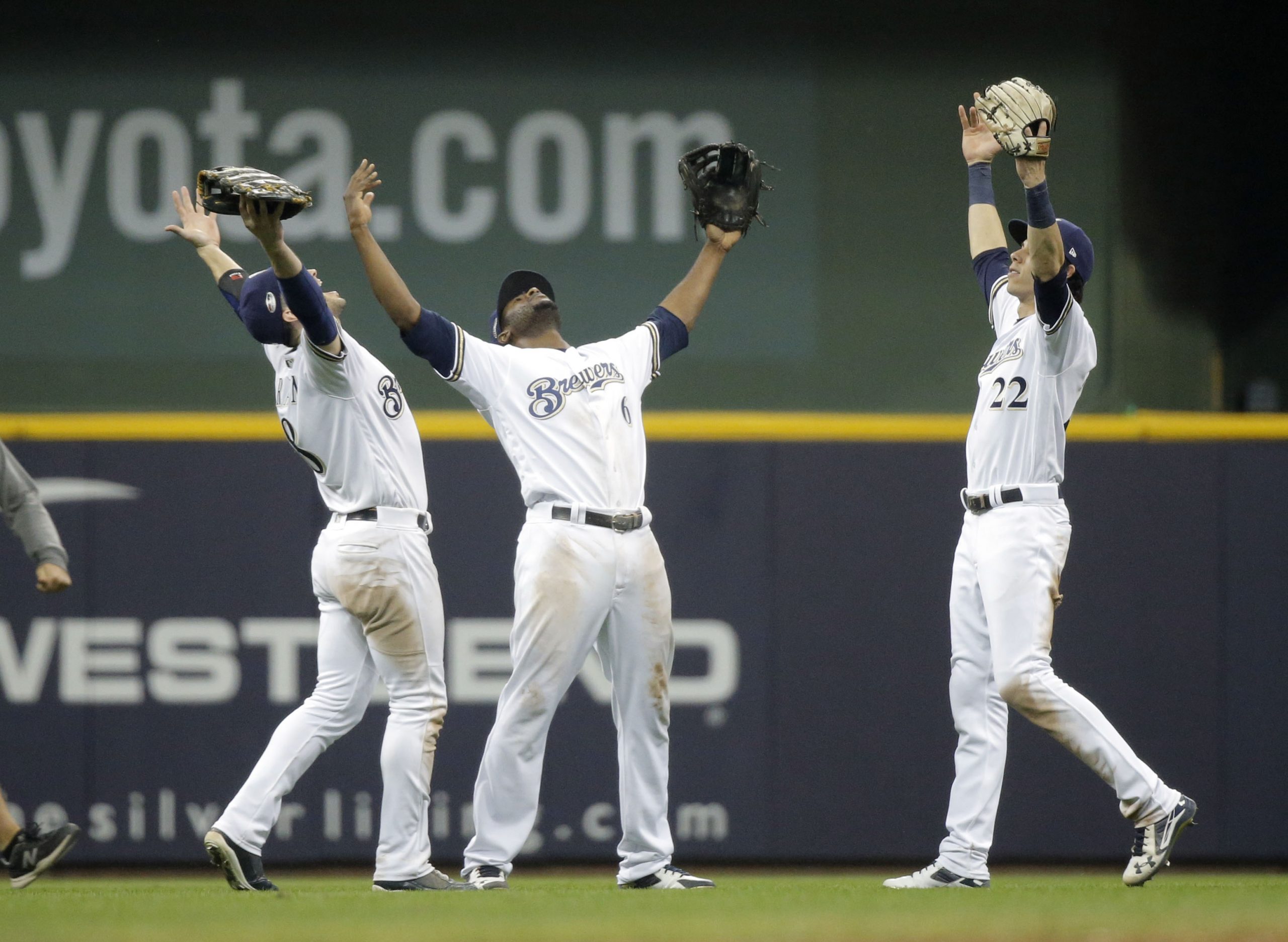 MLB: NLCS-Los Angeles Dodgers at Milwaukee Brewers