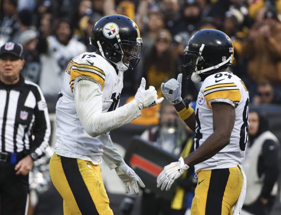 NFL: Pittsburgh Steelers at Oakland Raiders