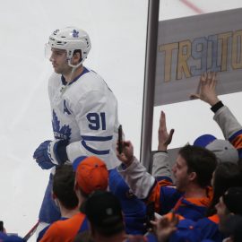 NHL: Toronto Maple Leafs at New York Islanders