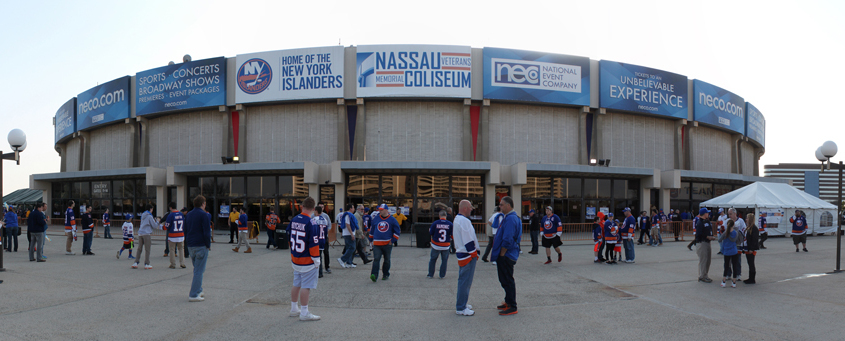 islesplayoffsoutside_med