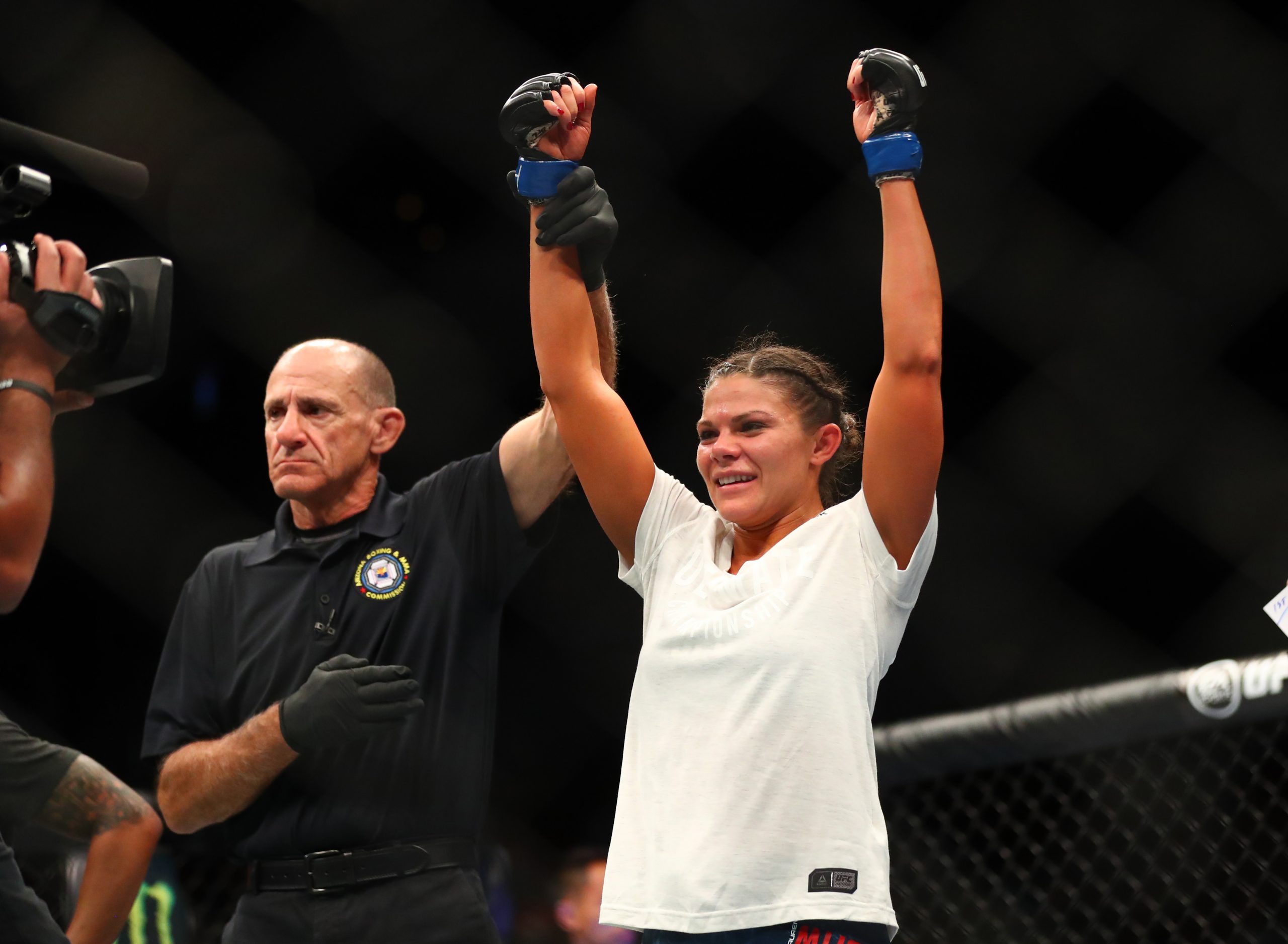 MMA: UFC Fight Night Phoenix-Dobson vs Mueller