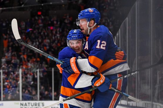 NHL: Stanley Cup Playoffs-Pittsburgh Penguins at New York Islanders