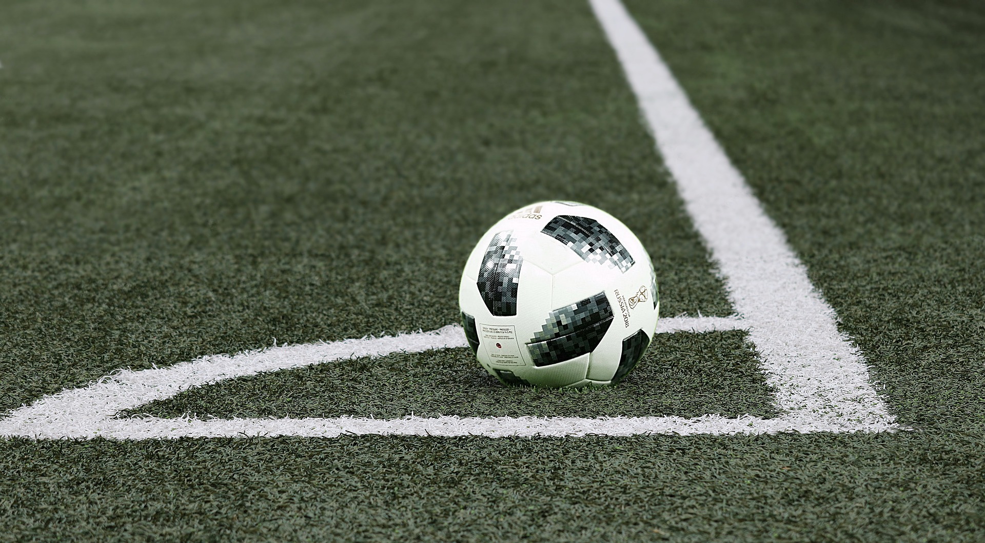football-3474956_1920