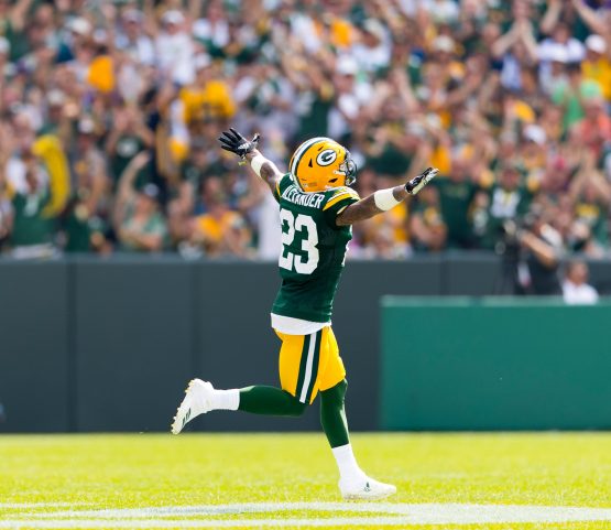 NFL: Minnesota Vikings at Green Bay Packers