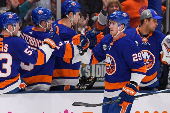 NHL: Stanley Cup Playoffs-Pittsburgh Penguins at New York Islanders
