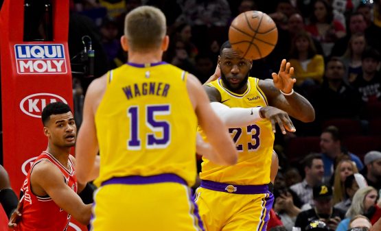 NBA: Los Angeles Lakers at Chicago Bulls