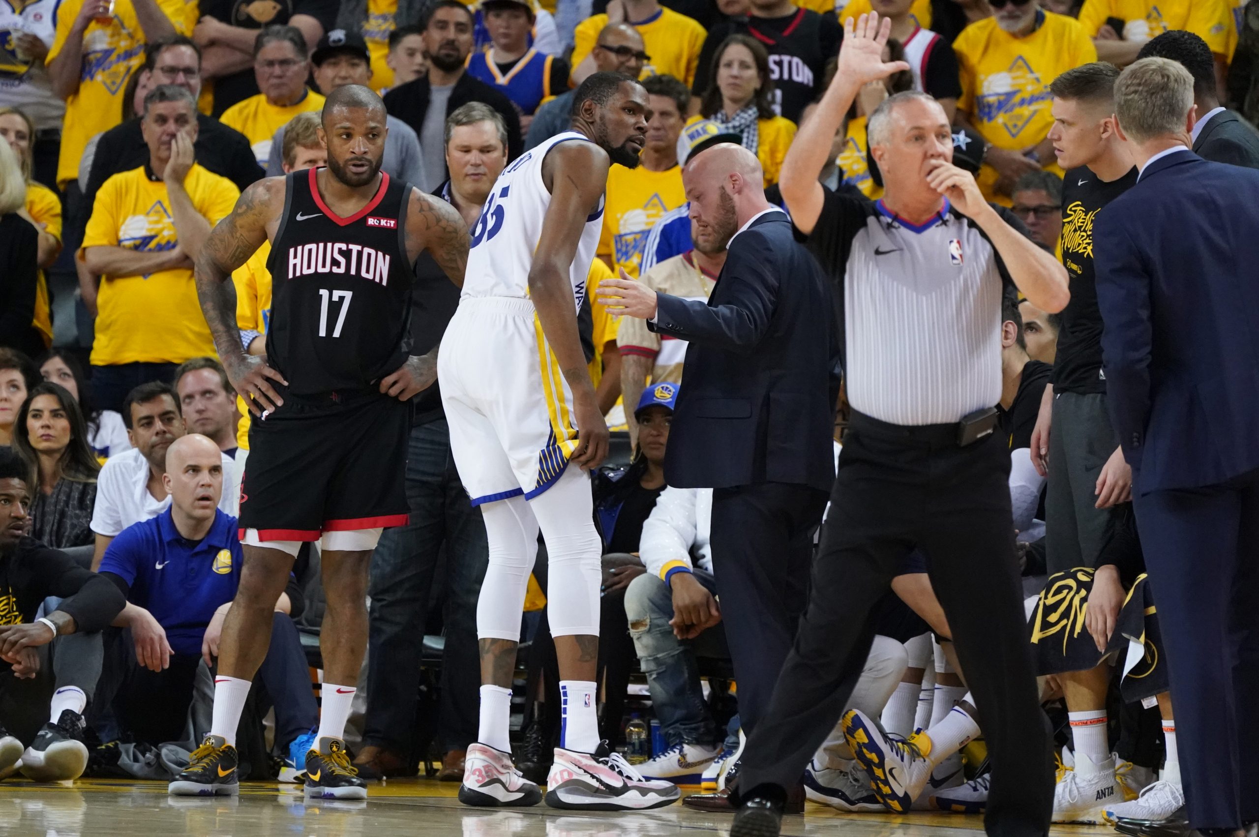 NBA: Playoffs-Houston Rockets at Golden State Warriors