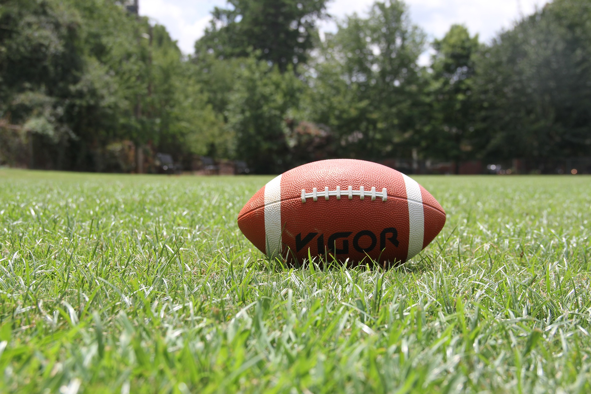 american-football-1666276_1920