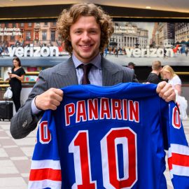 artemi-panarin-2