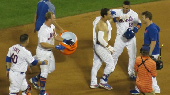 Conforto Walk Off