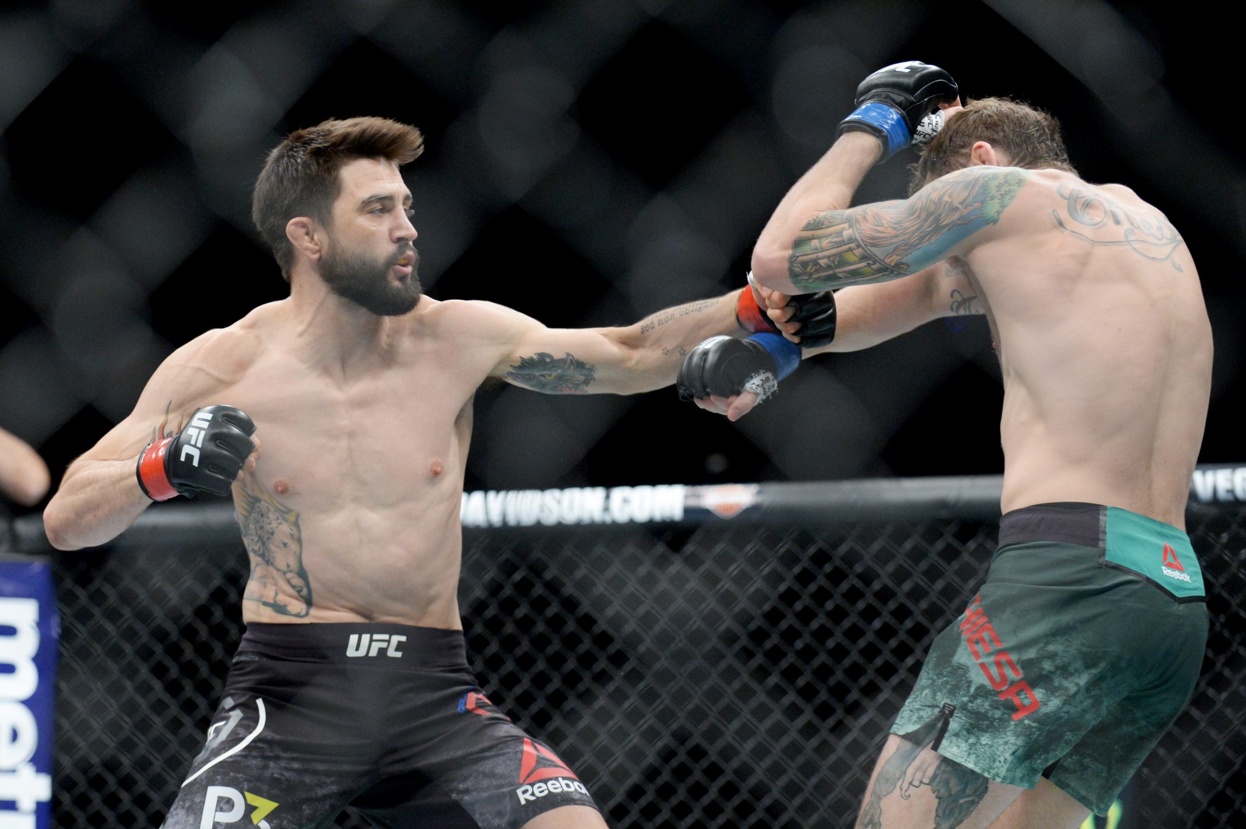 MMA: UFC 232-Condit vs Chiesa