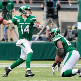 NFL: Buffalo Bills at New York Jets