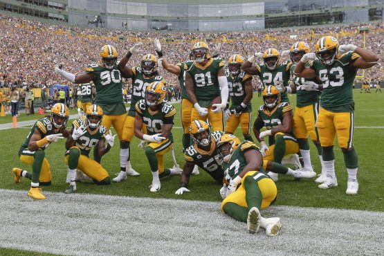 NFL: Minnesota Vikings at Green Bay Packers